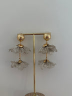Boucles d’oreilles fleurs  – Beige