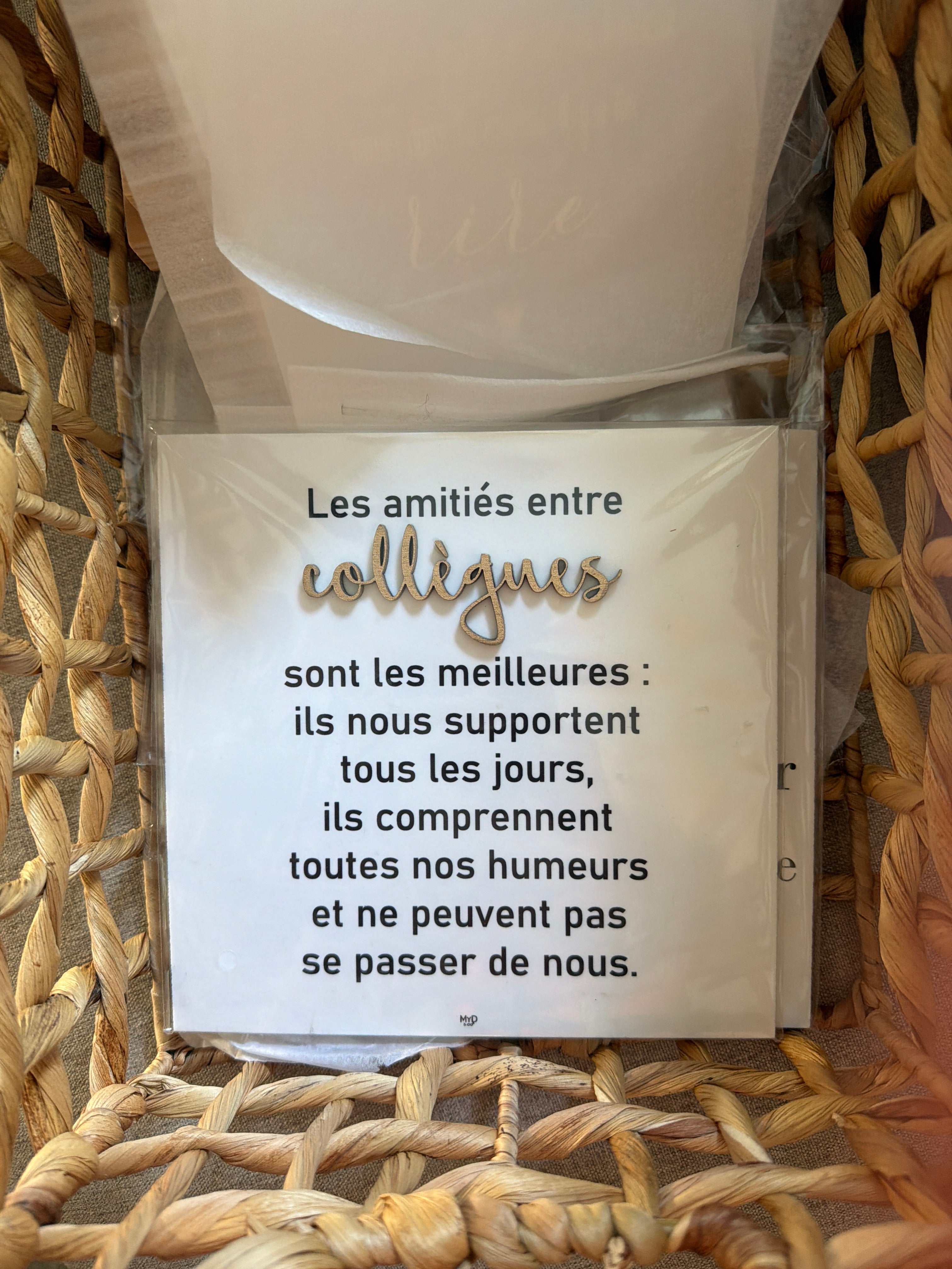Cadre sur pieds dorés 