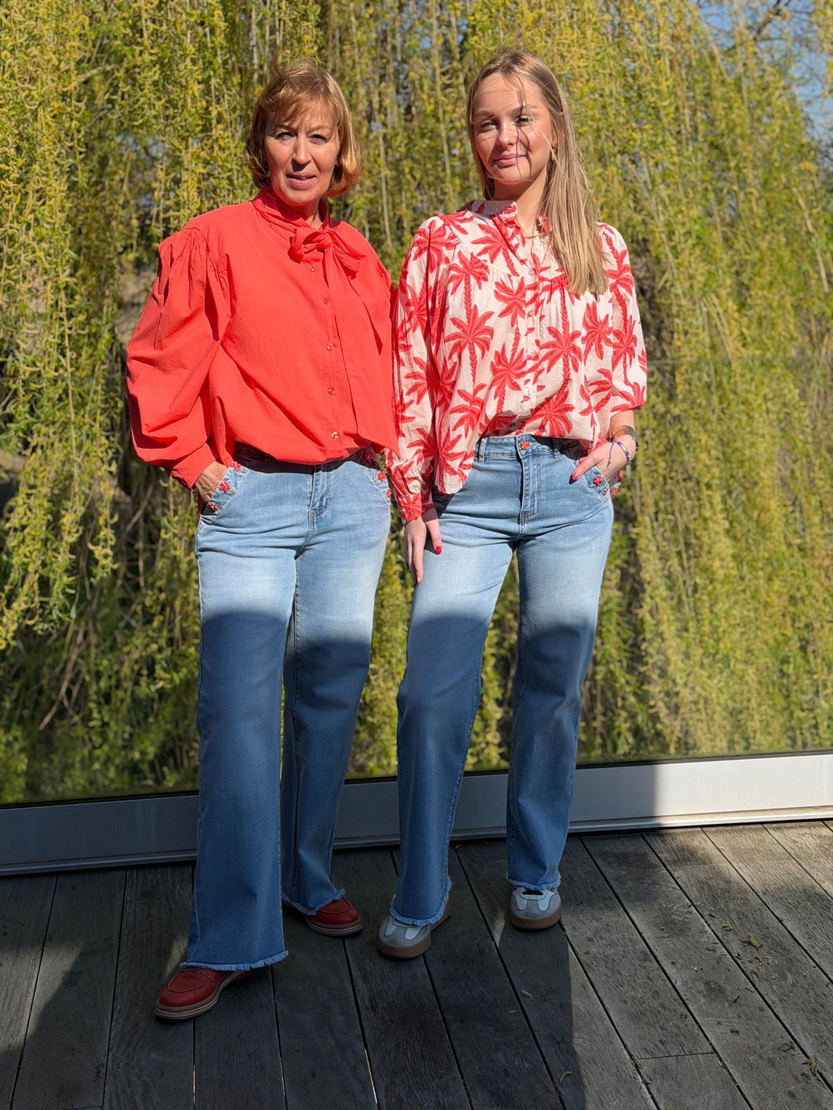 Jeans boutons fleurs