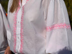Chemisier blanc brodé roses (2)