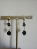 Boucles d’oreilles en perles délicates  – Noir