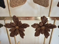 Boucles d’oreilles raffia fleur brun