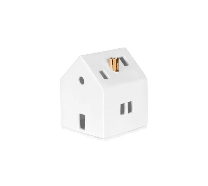 Petite maison cheminée dorée