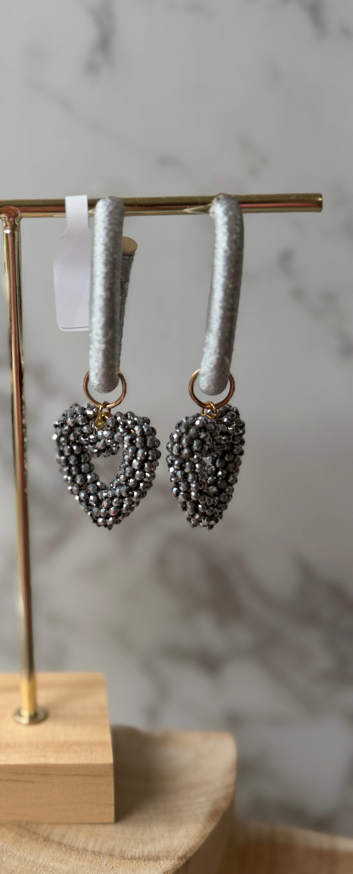 Boucles d'oreilles cœurs noirs – Argenté